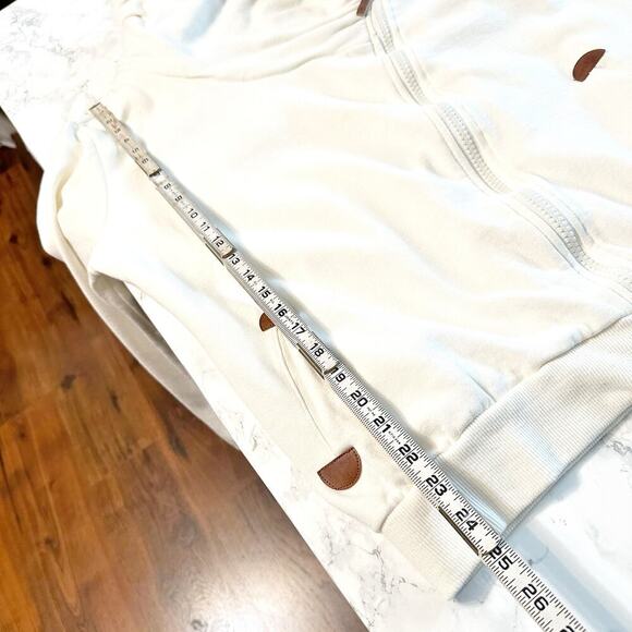 High Camp Outfitters Breckenridge CO Chunky White Zip Sweatshirt women's large - Picture 14 of 15